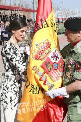 Flaggenzeremonie mit Königin Letizia in Paracuellos de Jarama