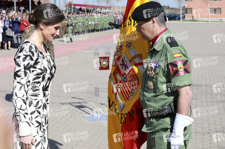 Flaggenzeremonie mit Königin Letizia in Paracuellos de Jarama