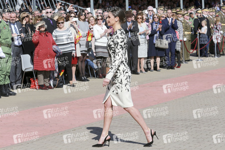 Flaggenzeremonie mit Königin Letizia in Paracuellos de Jarama