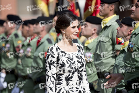 Flaggenzeremonie mit Königin Letizia in Paracuellos de Jarama