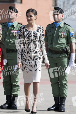 Flaggenzeremonie mit Königin Letizia in Paracuellos de Jarama