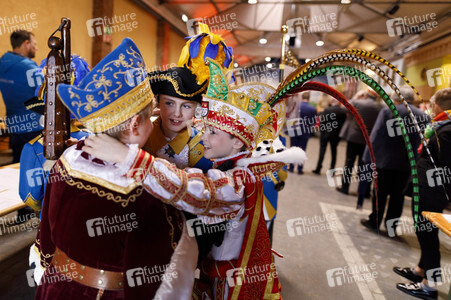 Richtfest für den Rosenmontagszug 2019 in Köln