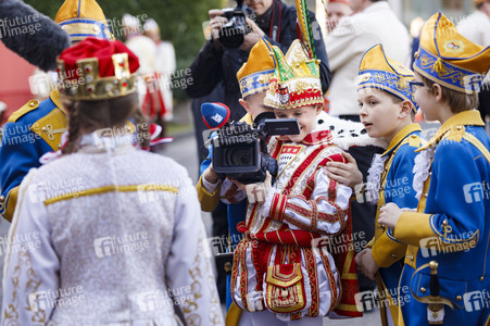 Richtfest für den Rosenmontagszug 2019 in Köln