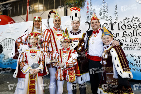 Richtfest für den Rosenmontagszug 2019 in Köln