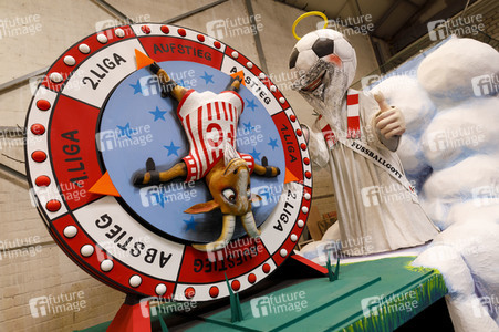 Richtfest für den Rosenmontagszug 2019 in Köln