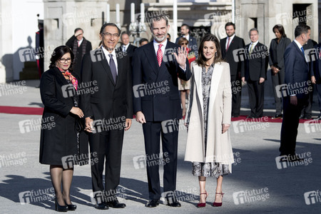 Begrüßungszeremonie für Präsident Vizcarra in Madrid