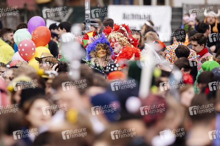 Weiberfastnacht in Köln
