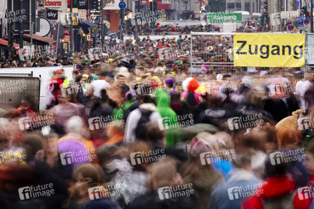 Weiberfastnacht in Köln
