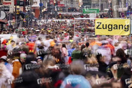 Weiberfastnacht in Köln