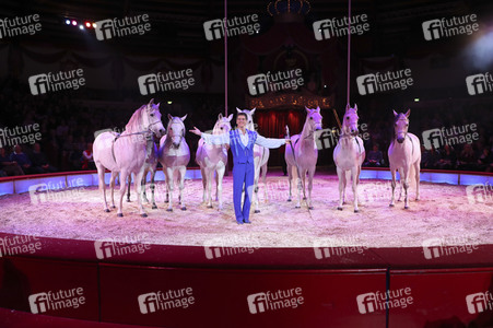 Premiere 3. Winterprogramm 2019 Circus Krone in München