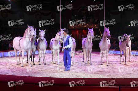 Premiere 3. Winterprogramm 2019 Circus Krone in München