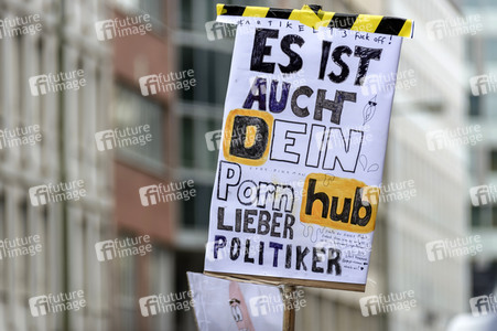 Demonstration gegen EU-Urheberrechtsreform in Berlin