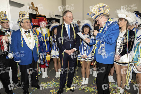 Rosenmontagsparty in der Staatskanzlei Hannover