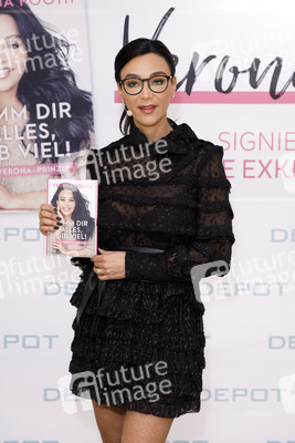 Buchsignierstunde mit Verona Pooth in Köln