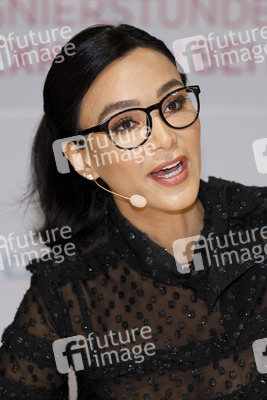 Buchsignierstunde mit Verona Pooth in Köln