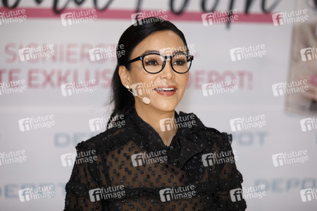 Buchsignierstunde mit Verona Pooth in Köln