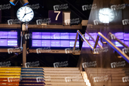 Symbolfoto Zugausfälle