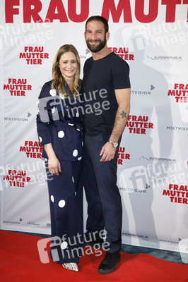 Filmpremiere 'Frau Mutter Tier' in München