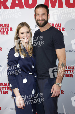 Filmpremiere 'Frau Mutter Tier' in München