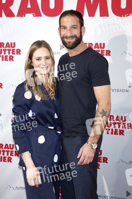 Filmpremiere 'Frau Mutter Tier' in München