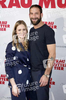 Filmpremiere 'Frau Mutter Tier' in München