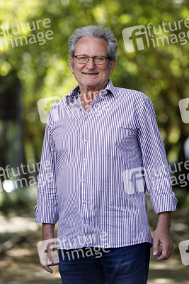 Fotoshooting mit Werner Rügemer in Köln