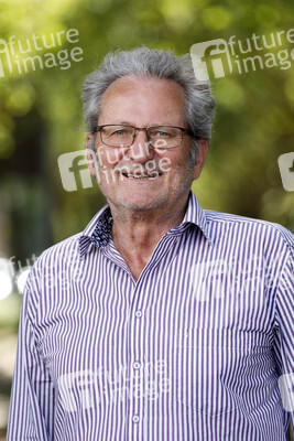 Fotoshooting mit Werner Rügemer in Köln