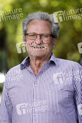 Fotoshooting mit Werner Rügemer in Köln