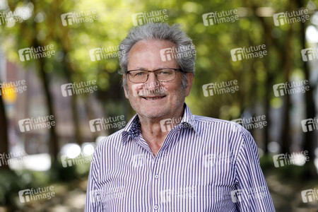Fotoshooting mit Werner Rügemer in Köln