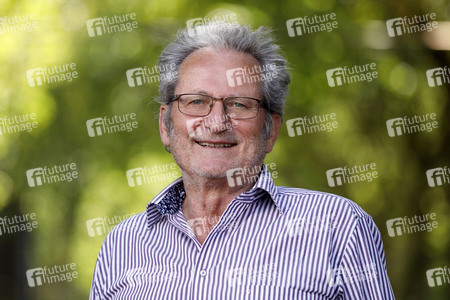 Fotoshooting mit Werner Rügemer in Köln