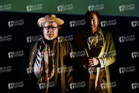 Theaterprobe 'Monsieur Pierre geht online' in Berlin