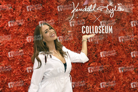 Modepräsentation 'Kendall + Kylie' in Köln