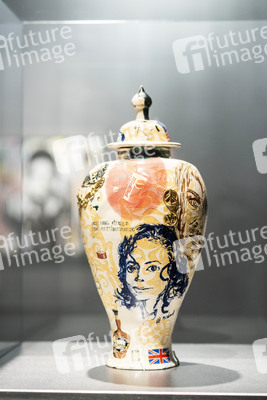 Ausstellungseröffnung 'Michael Jackson: On the Wall' in Bonn