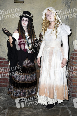 Show-Premiere von 'Seance - Spürst du sie auch?' in Berlin