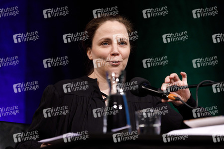 Thea Dorn und Fritzi Haberlandt auf der lit.Cologne 2019 in Köln
