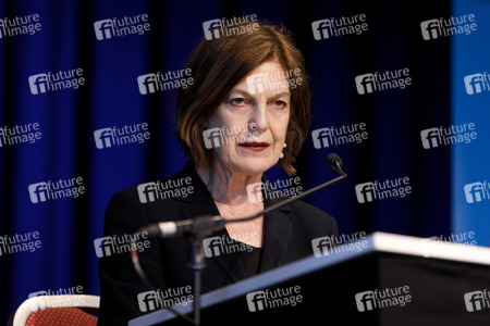 Angela Winkler, Michael Lentz und Yorck Dippe auf der lit.Cologne 2019 in Köln