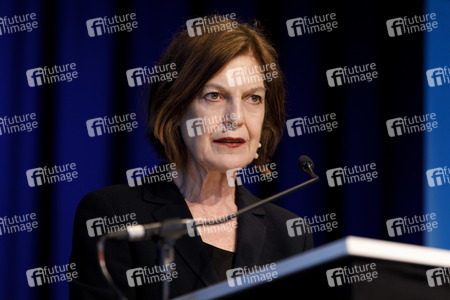 Angela Winkler, Michael Lentz und Yorck Dippe auf der lit.Cologne 2019 in Köln