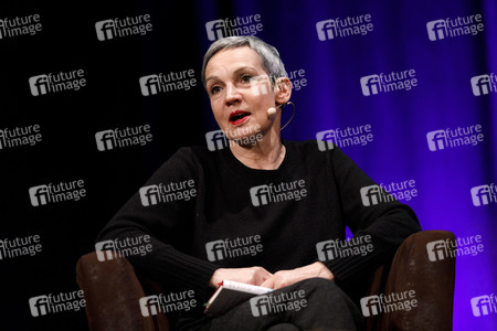 Marion Brasch und Helene Hegemann auf der lit.cologne 2019 in Köln