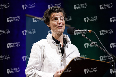 Maryam Zaree, Lena Gorelik und Carolin Emcke auf der lit.cologne 2019 in Köln