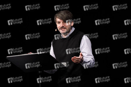 Sasa Stanisic auf der lit.cologne 2019 in Köln