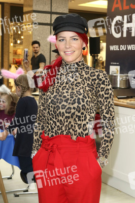 Promi-Osterbacken in Hamburg