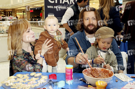 Promi-Osterbacken in Hamburg