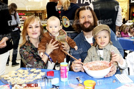 Promi-Osterbacken in Hamburg