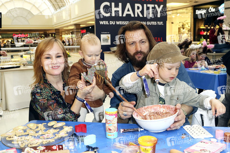 Promi-Osterbacken in Hamburg