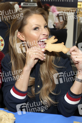 Promi-Osterbacken in Hamburg