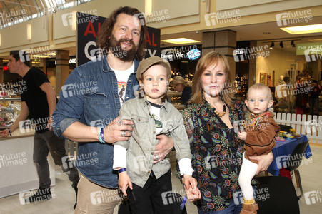 Promi-Osterbacken in Hamburg