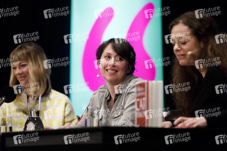 Kristen Roupenian und Mieze Katz auf der lit.cologne 2019 in Köln