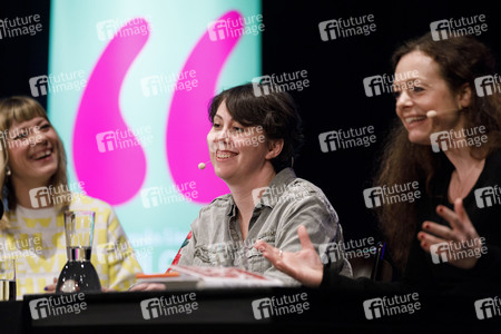 Kristen Roupenian und Mieze Katz auf der lit.cologne 2019 in Köln
