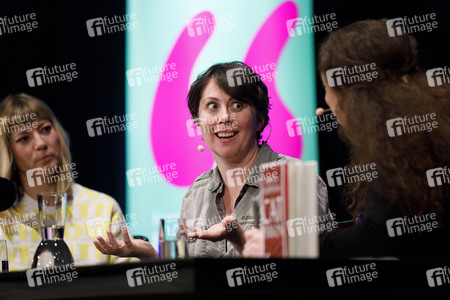 Kristen Roupenian und Mieze Katz auf der lit.cologne 2019 in Köln
