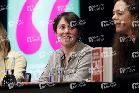 Kristen Roupenian und Mieze Katz auf der lit.cologne 2019 in Köln